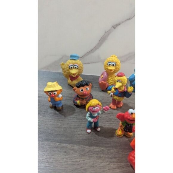 Sesame Street Collectible Figurines Lot Of 10 Vintage Plastic Toys Mixed Charact - Picture 4 of 6